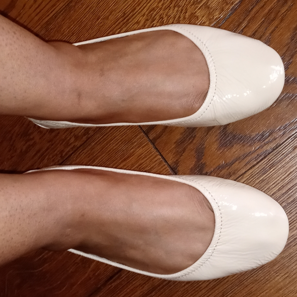 Tieks flats patent leather in cream